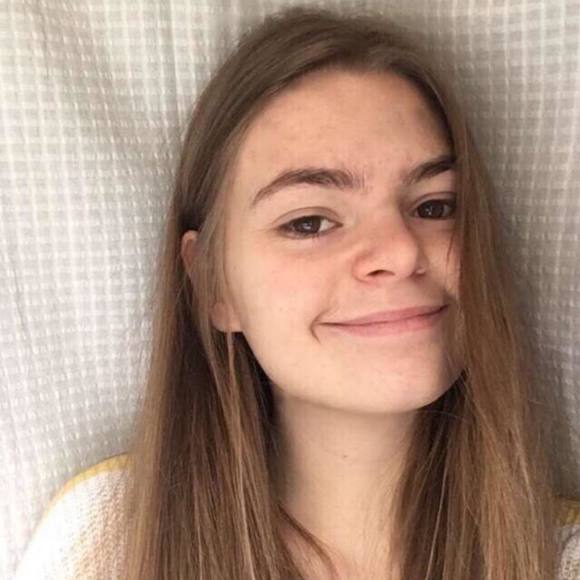 Meet your Posher, Launa - Picture 1 of 1